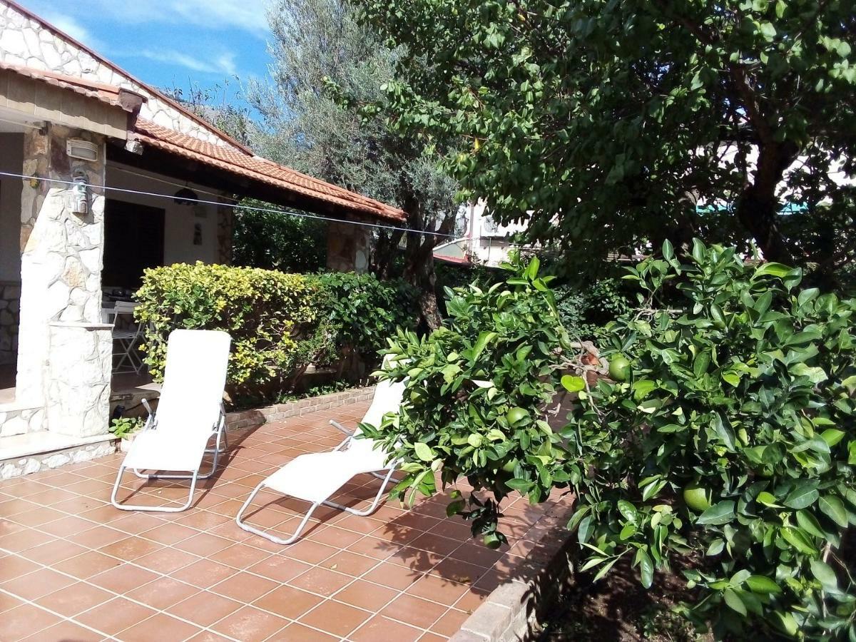 Вилла Il Giardino Di Hyccara Карини Экстерьер фото